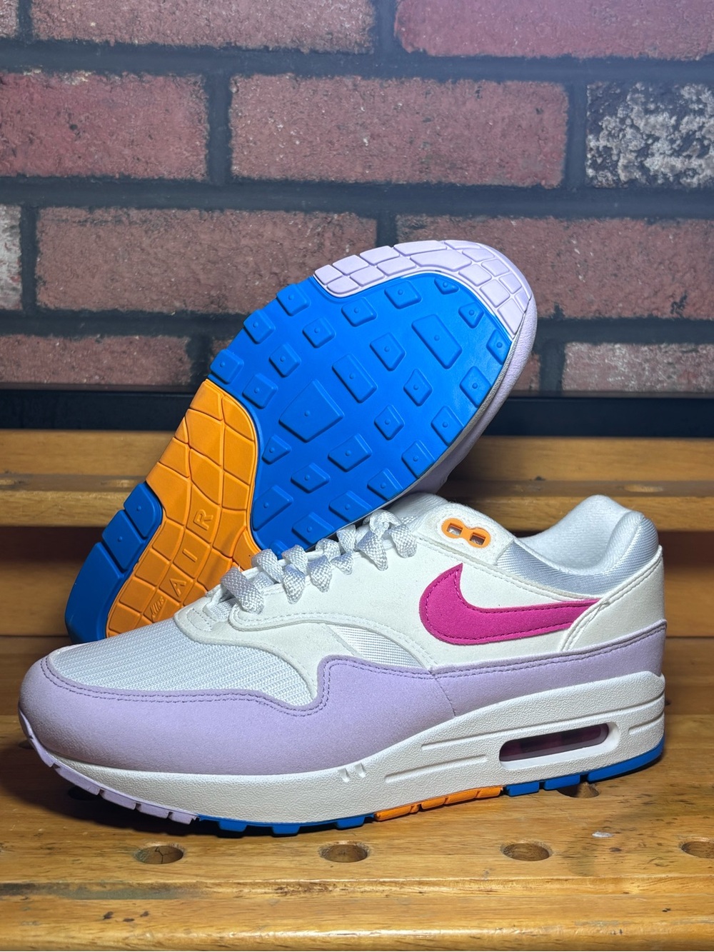 Nike Air Max 1 Women’s Low Top White Alchemy Pink HF5071-100 Women’s Size 8.5